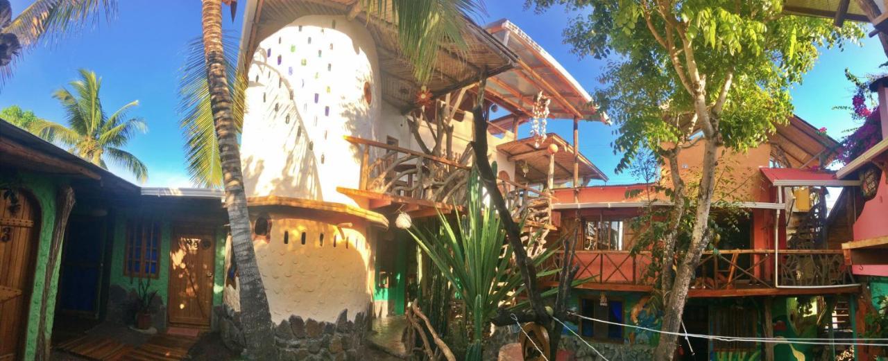 Lonesome George Ecolodge Пуерто Айора Екстериор снимка